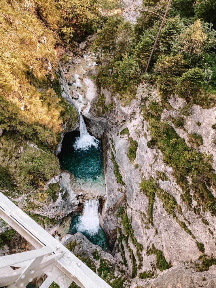 Blick von Marienbrücke auf die Pöllatschlucht