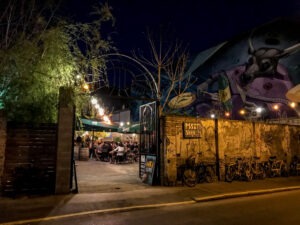 Budapest Alternative Szene im jüdischen Viertel - Elisabethstadt Szimpla kert