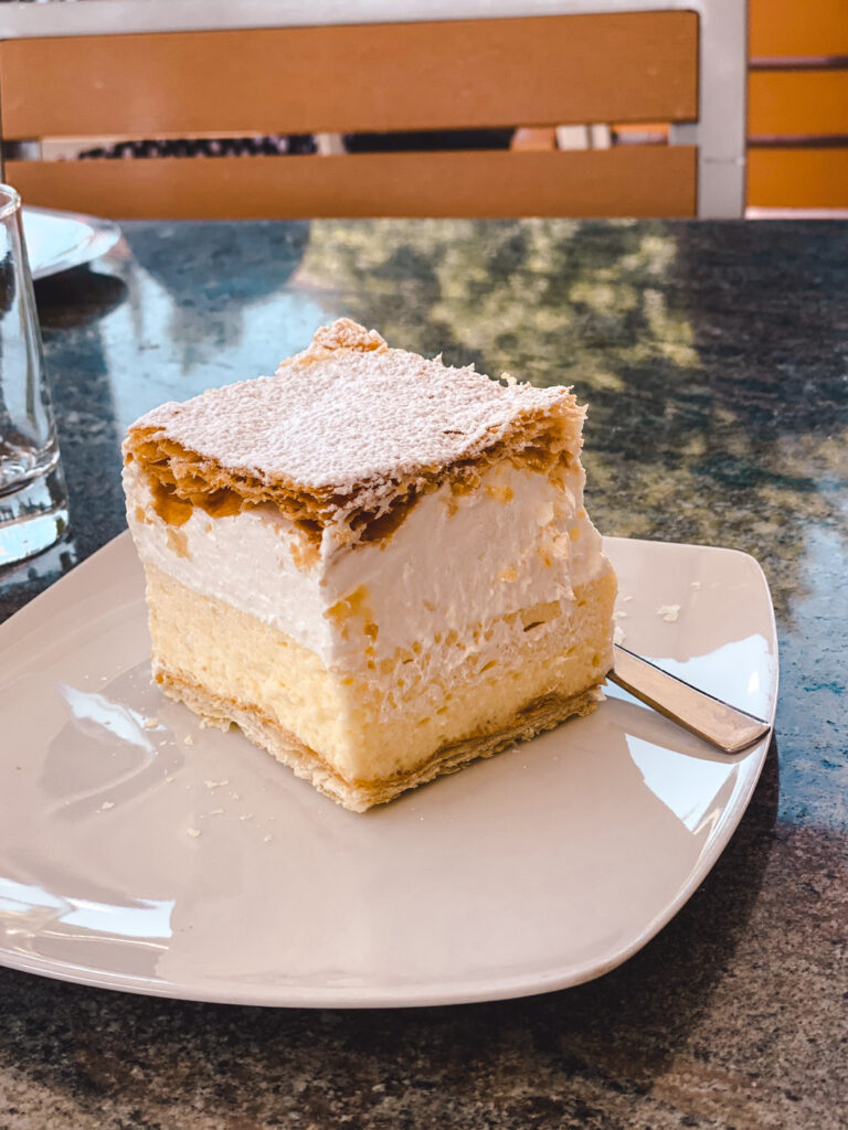 Bled Slowenien Cremeschnitte Kremšnita