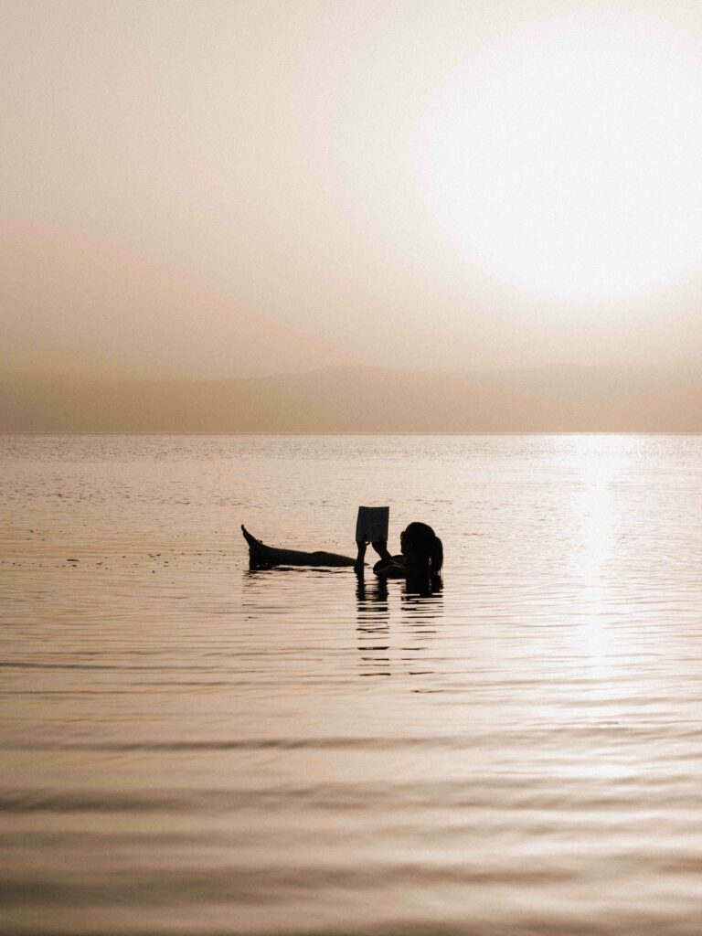 Jordanien Rundreise Totes Meer schweben